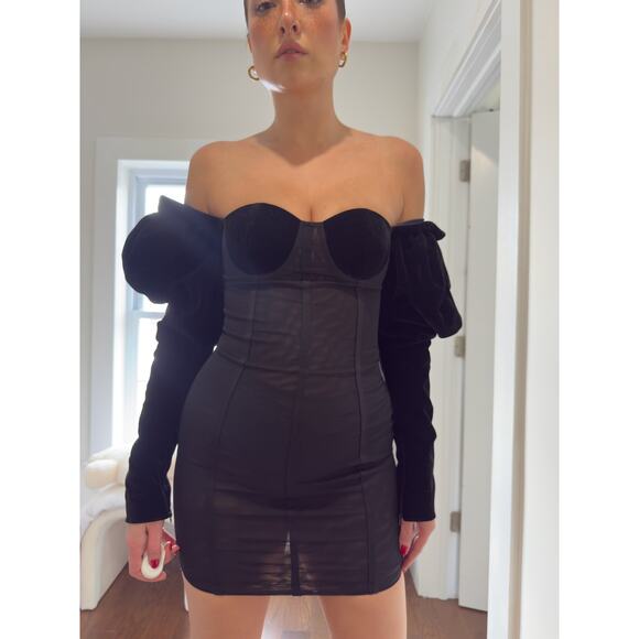 Guilty of Glam Black Velvet Puff-Sleeve Mini Dress (XS) - Picture 6 of 9